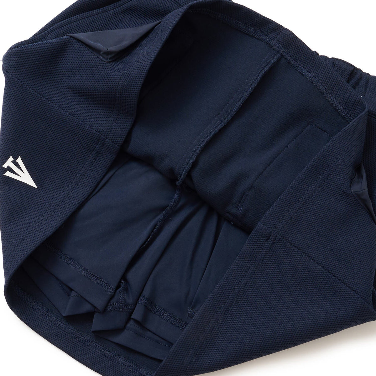 V12 WOMENS ARC TAG SKIRT