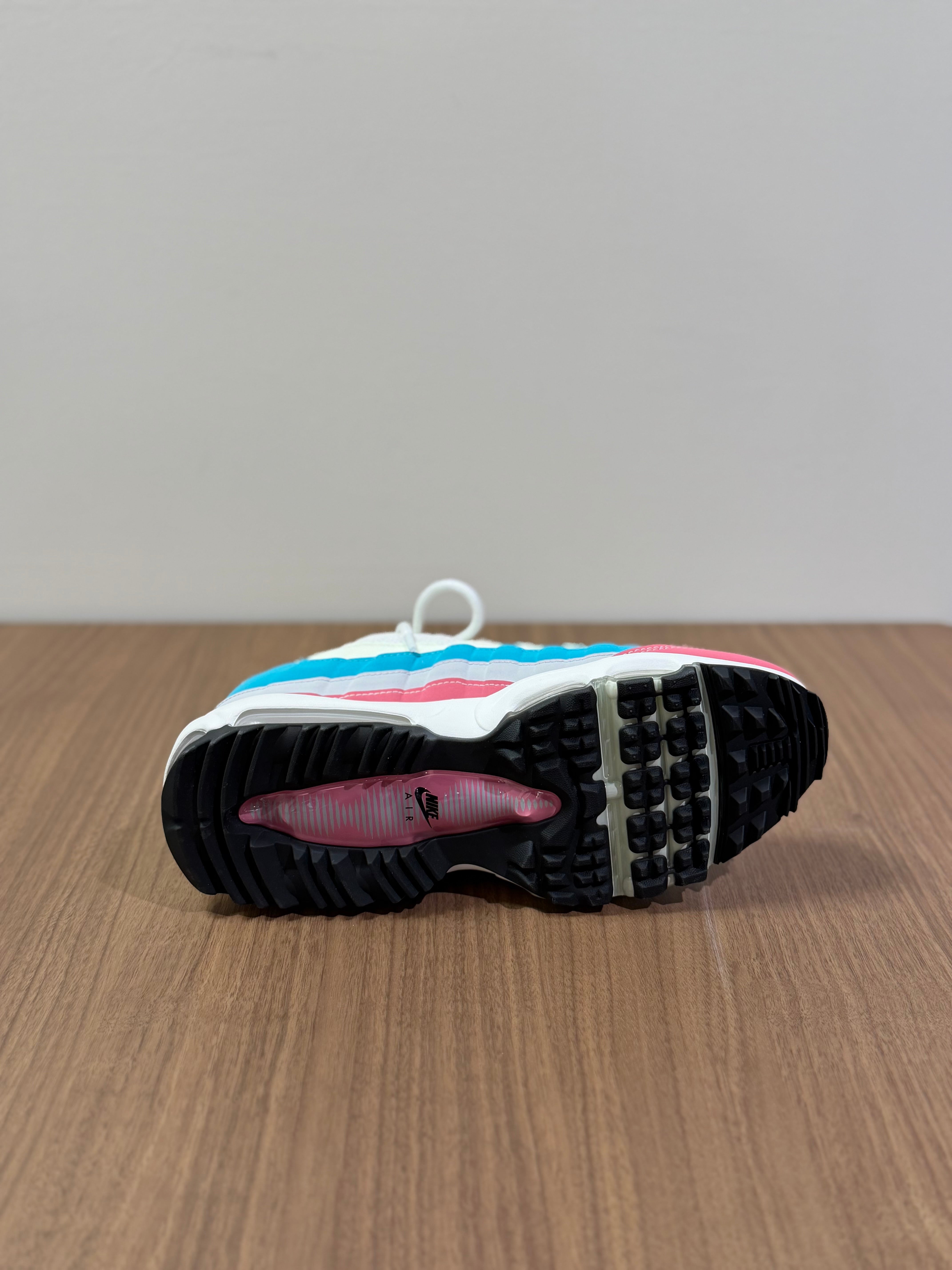 NIKE MENS Air Max 95G