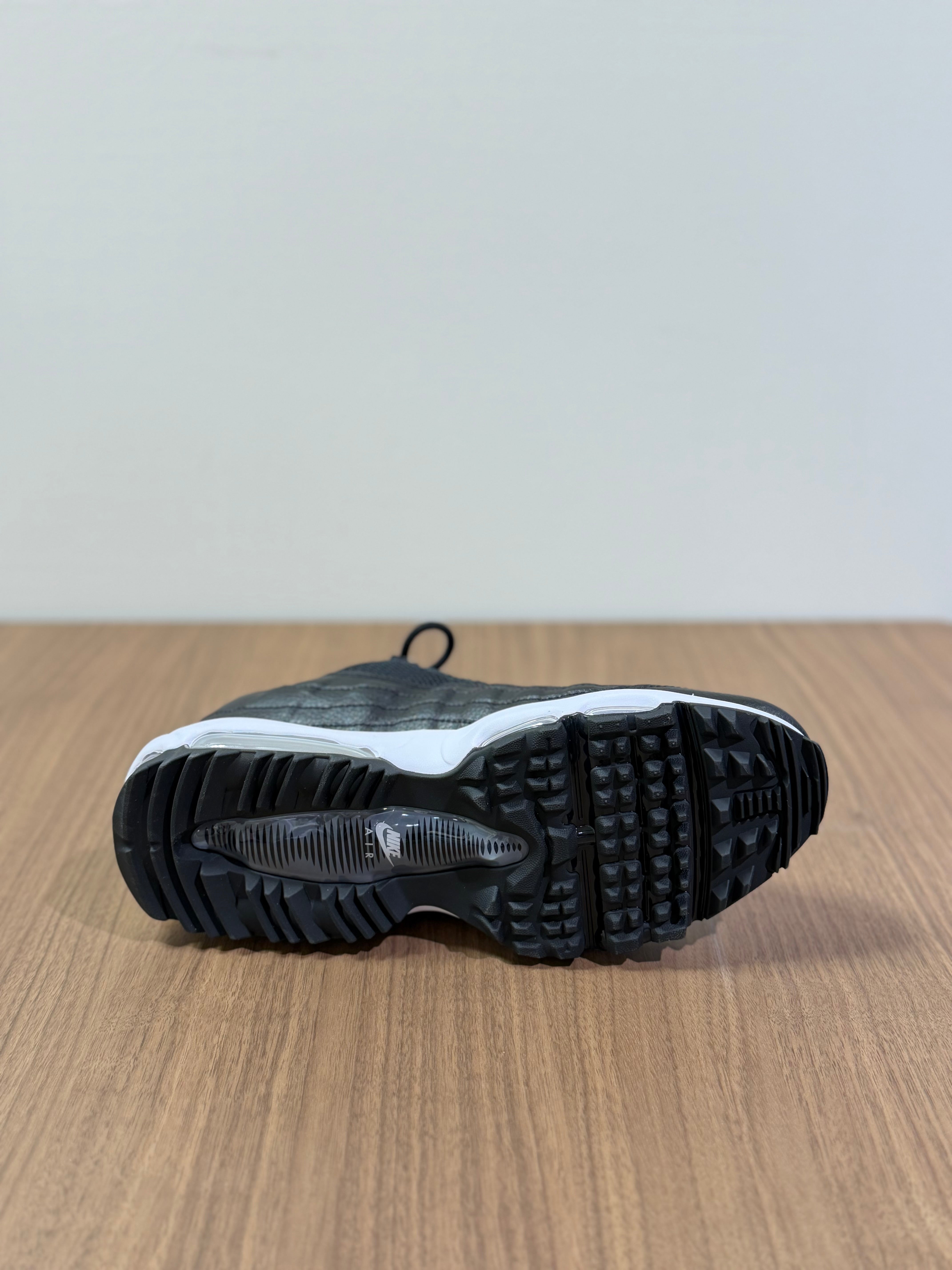 NIKE MENS Air Max 95G