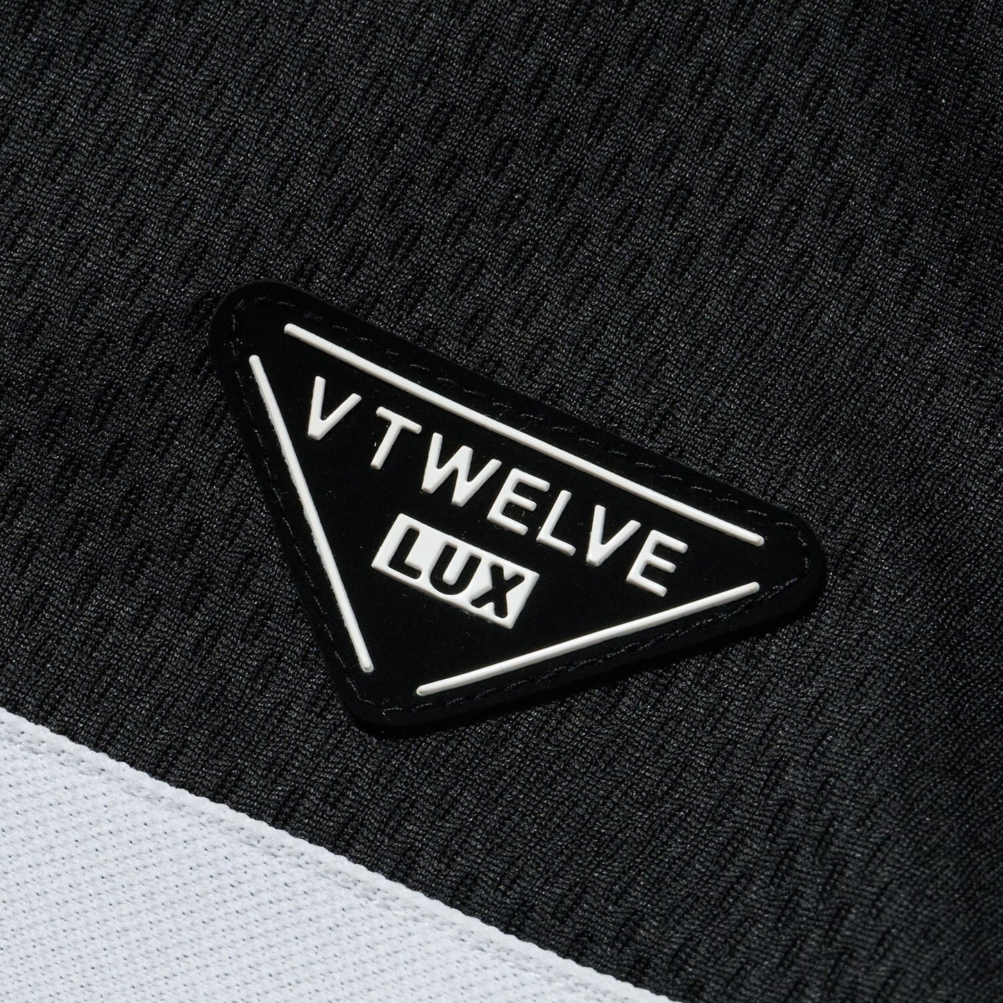 V12 MENS LX CS MOCK