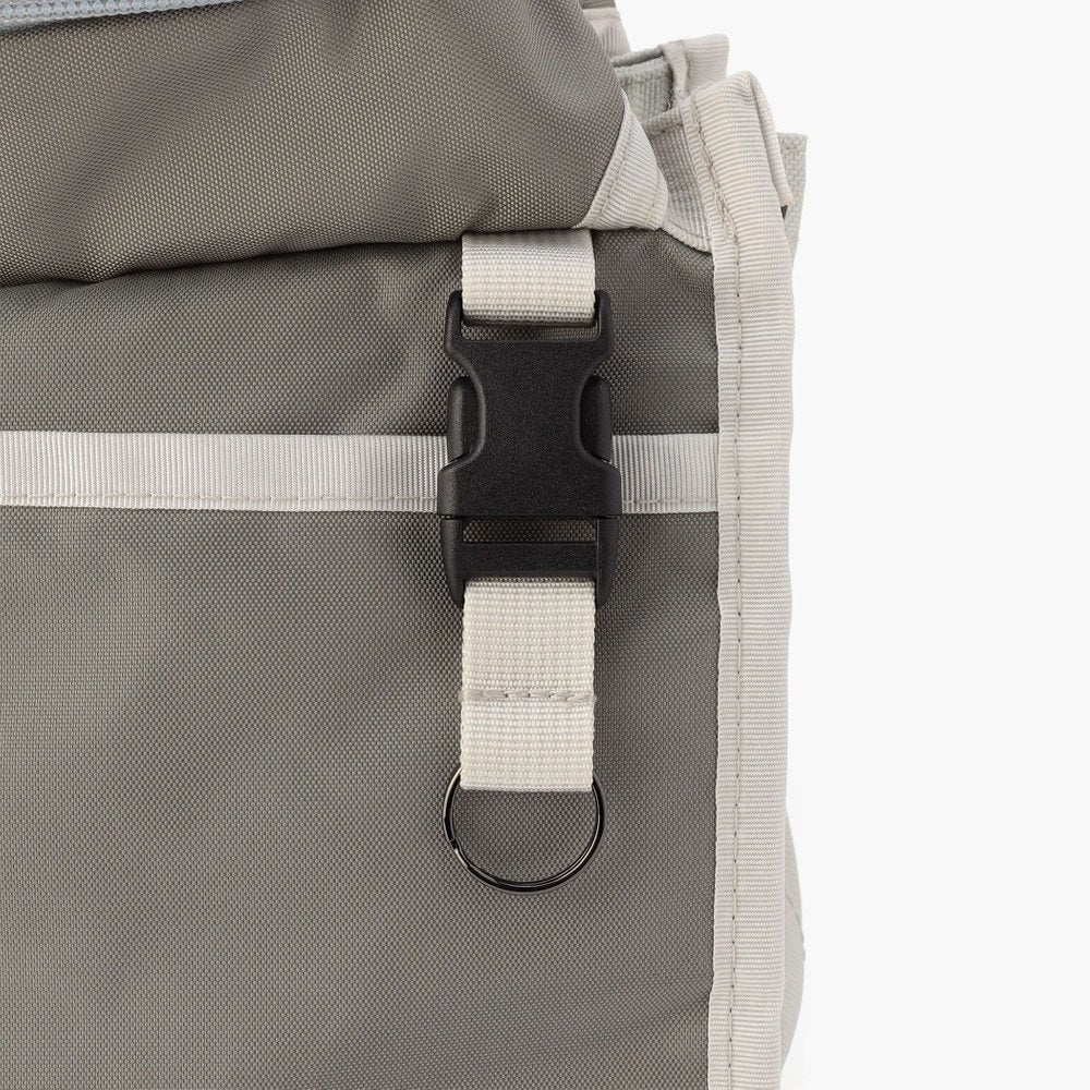 BRIEFING CART TOTE METALLIC