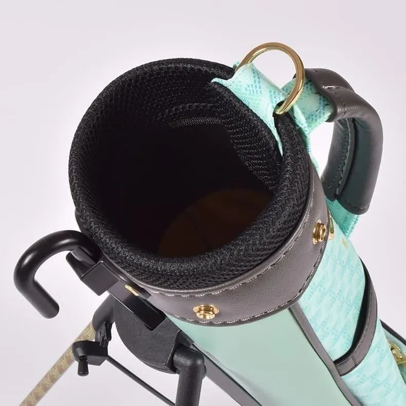 Resurrection Ardea No.3 Self Standing Club Case