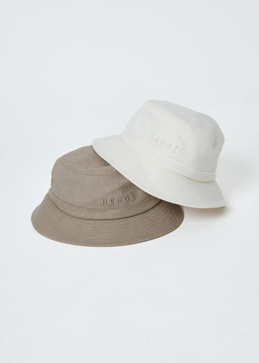 HERG1 WOMENS TWILL BUCKET HAT
