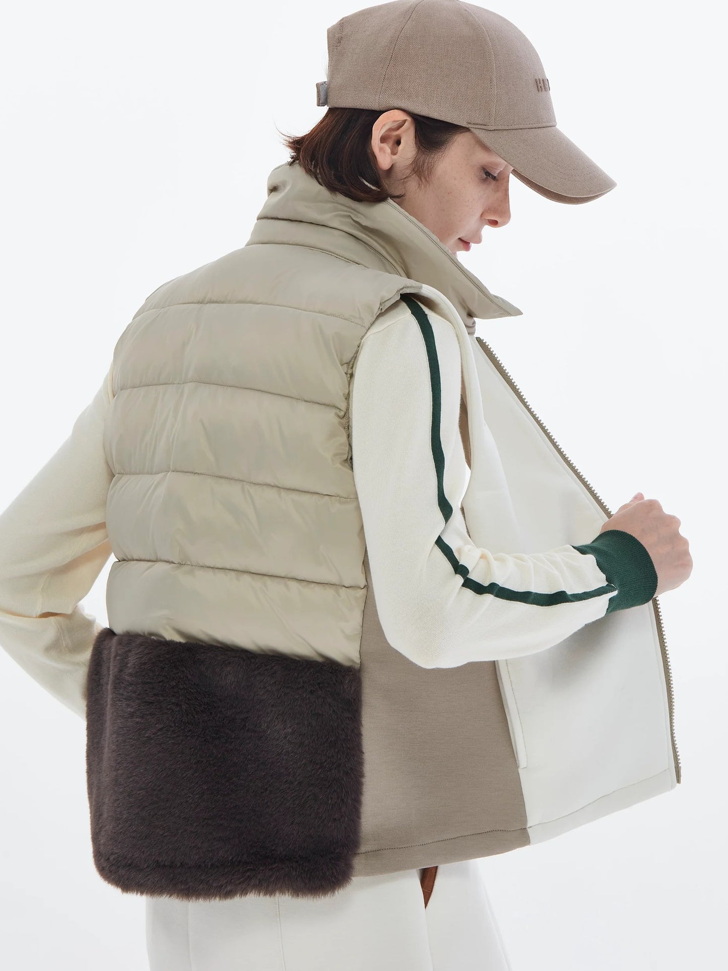 HERG1 WOMENS DOUBLE KNIT PADDED FUR VEST