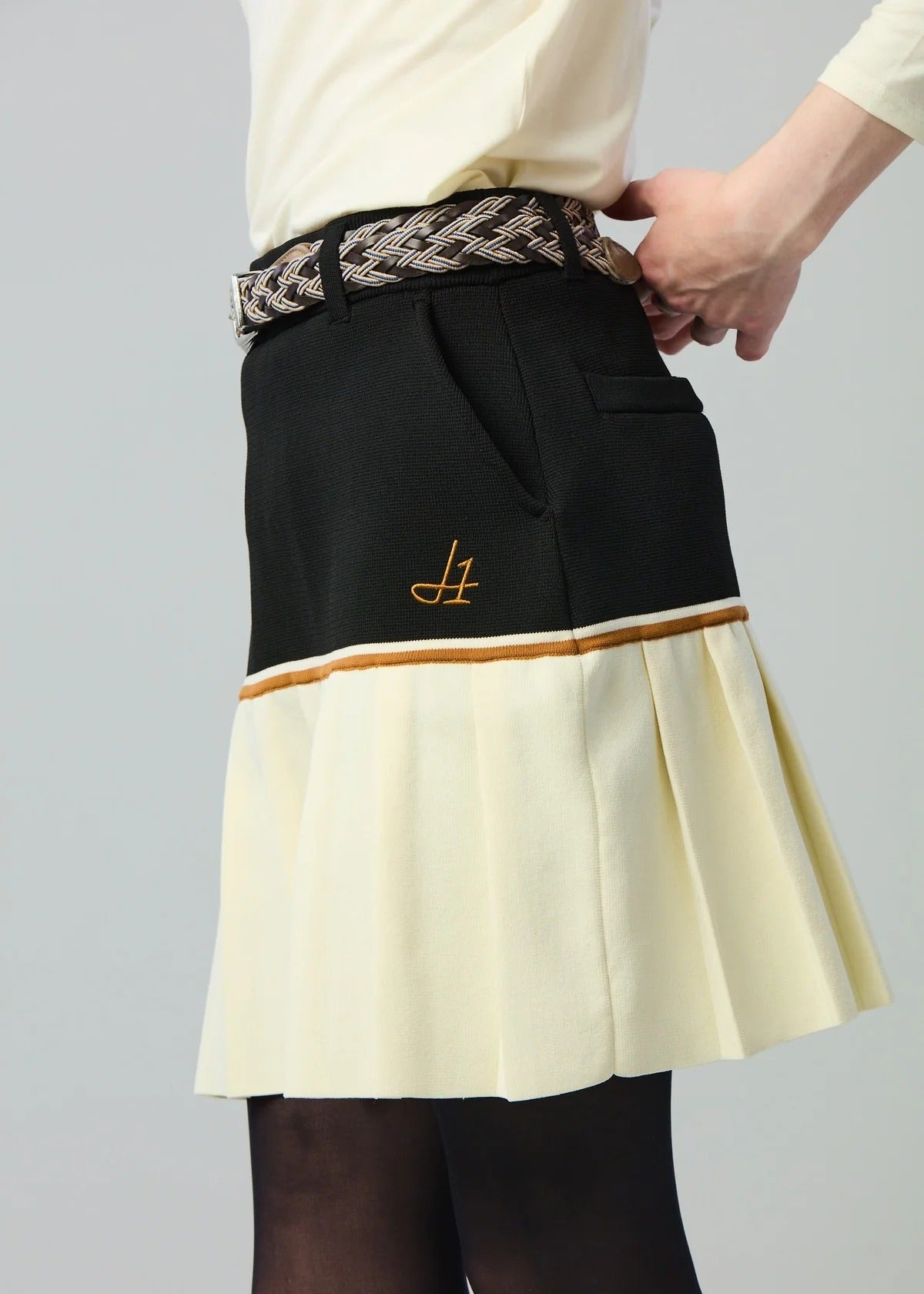 HERG1 WOMENS High gauge bi-color knit pleated skirt