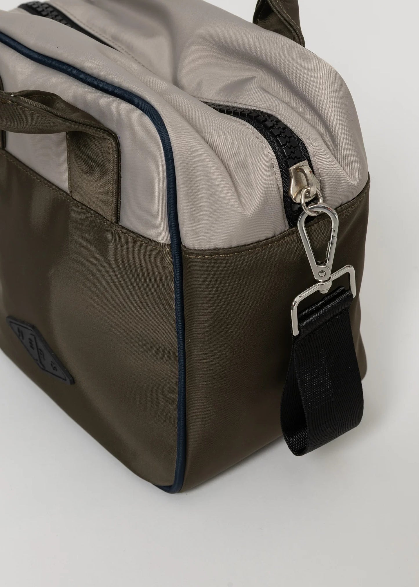 HERG1 Square Round Bag