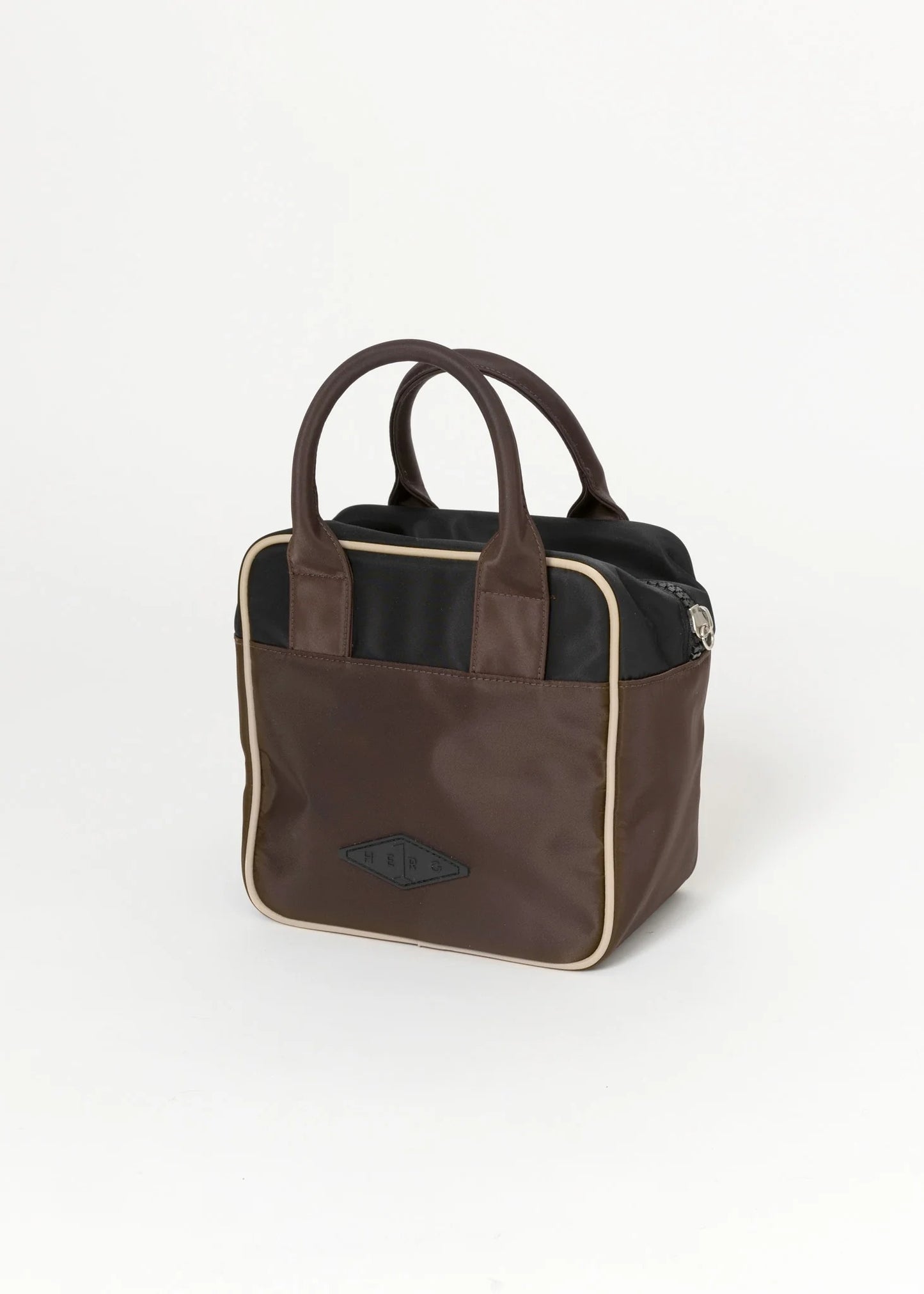 HERG1 Square Round Bag