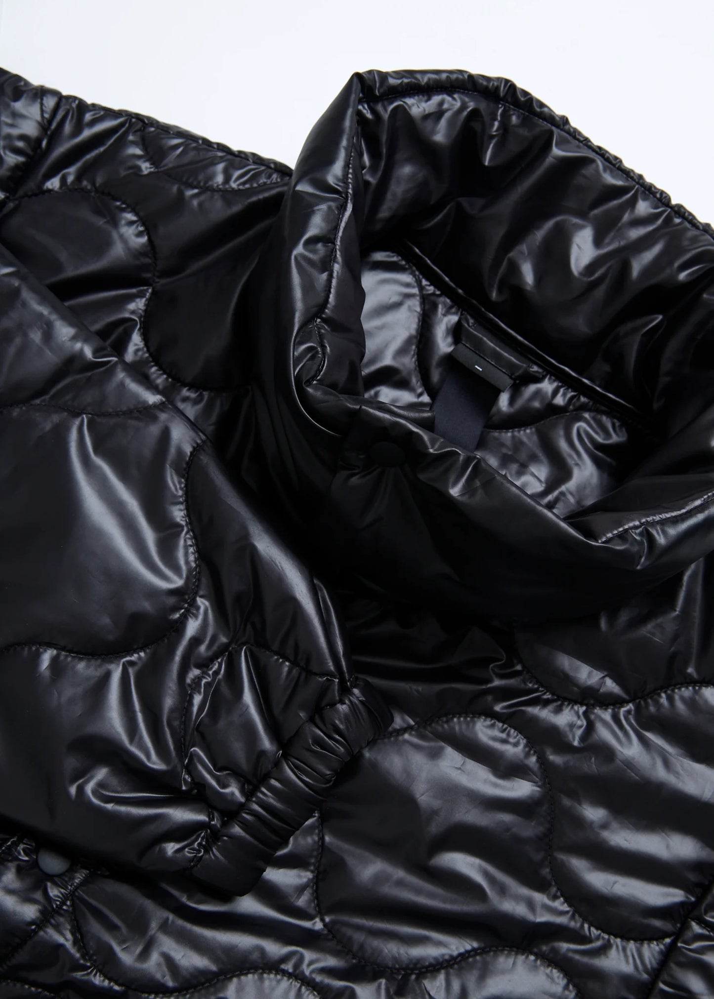 HERG1 WOMENS QUILTED BENCH COAT