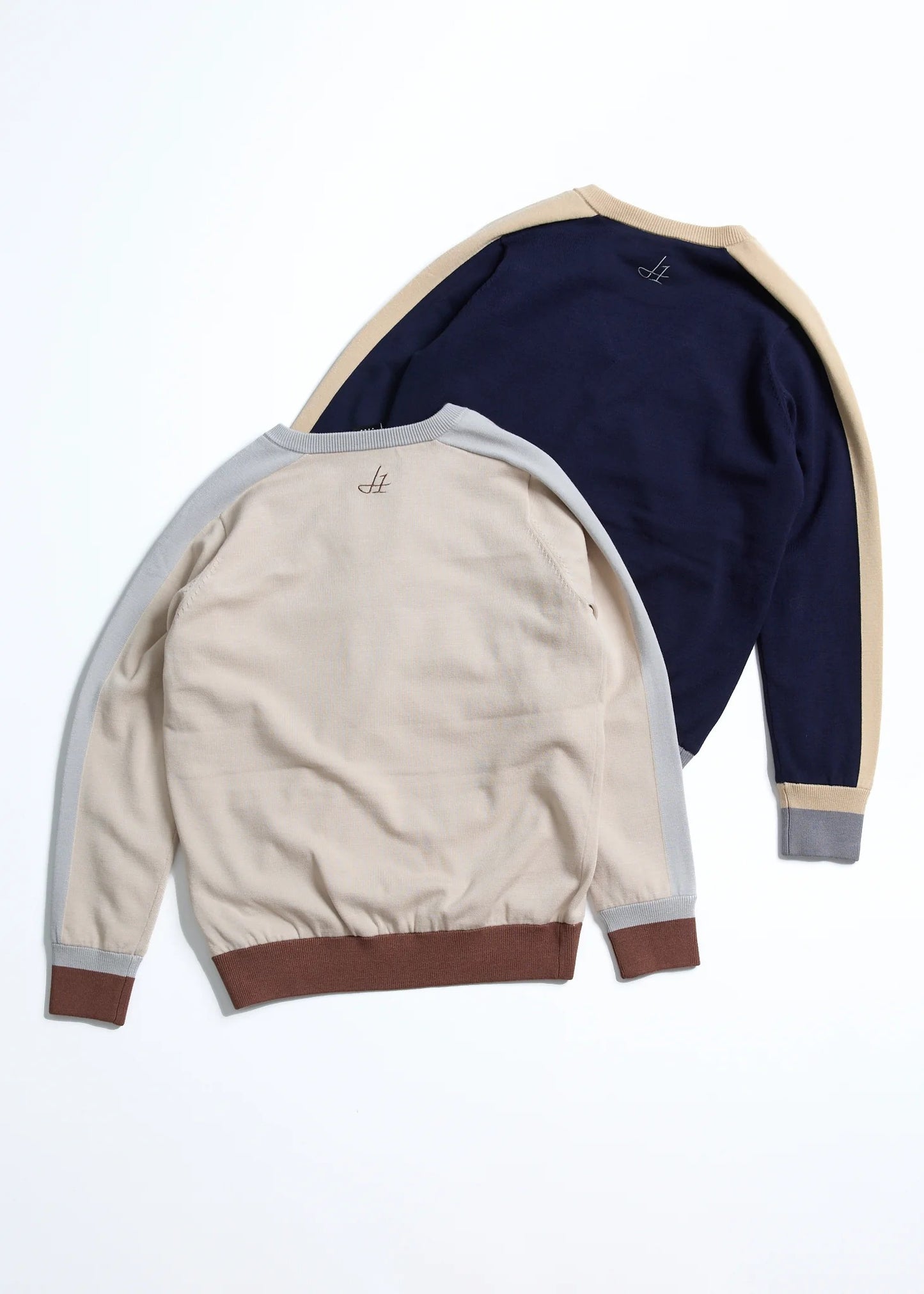 HERG1 MENS V-NECK WINDPROOF SWEATER