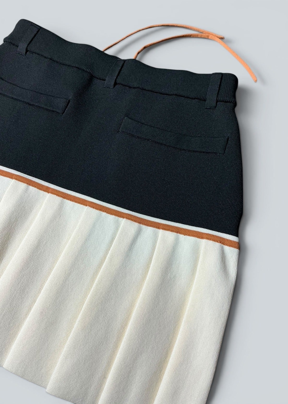 HERG1 WOMENS High gauge bi-color knit pleated skirt