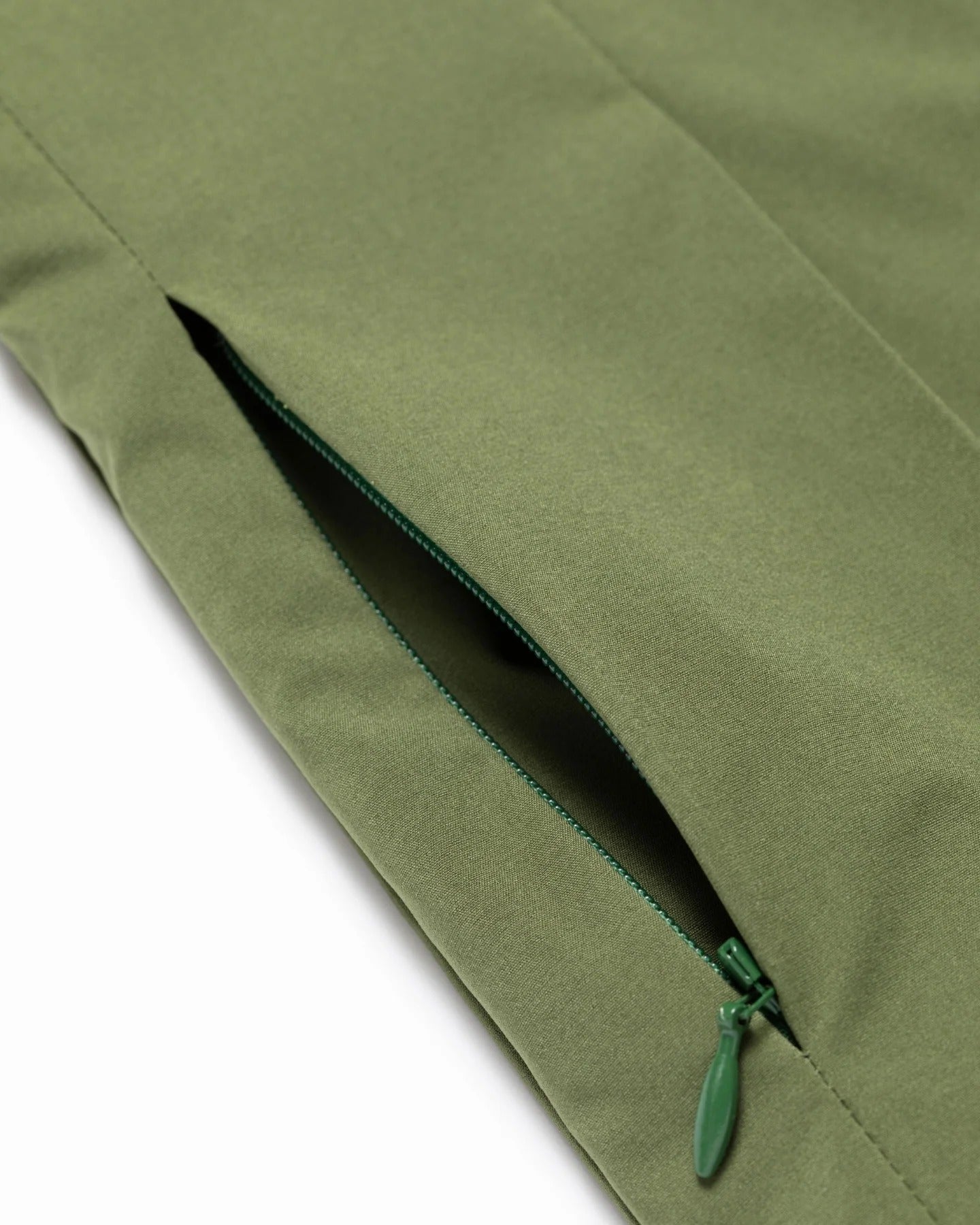 DEVEREUX GOLF WOMENS DVRX Heart Pleated SK